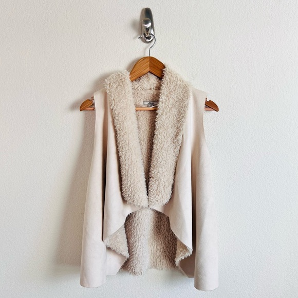 Suede Cream Tan Faux Fur Layering Vest - Picture 2 of 5